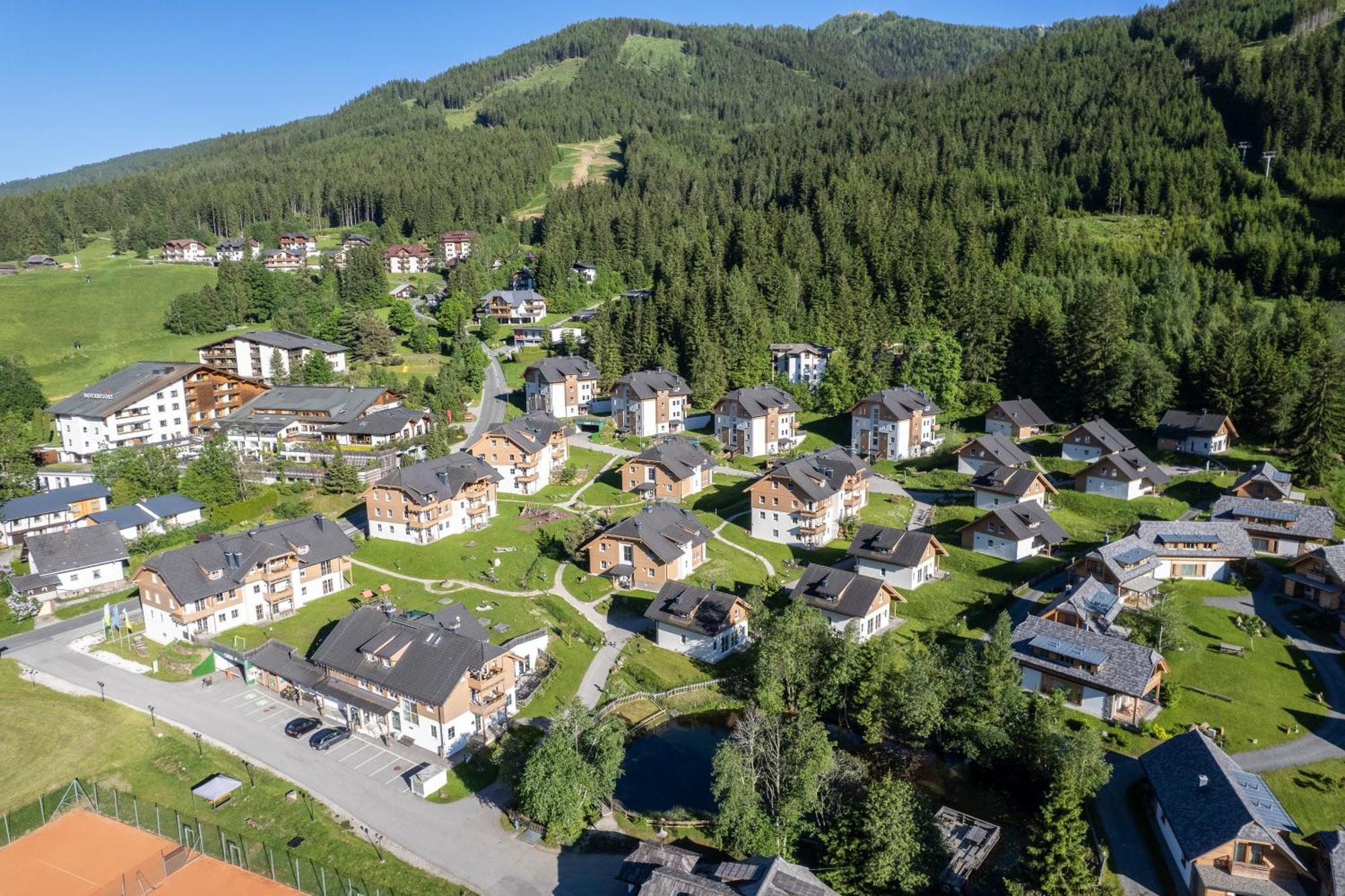 Landal Bad Kleinkirchheim Hotel Buitenkant foto